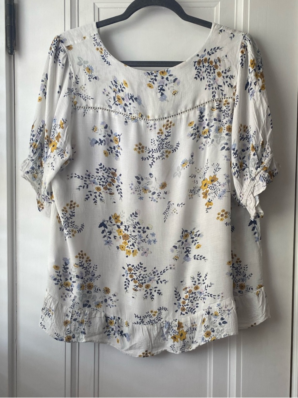 Lucky Brand airy lightweight floral blouse XL white blue yellow - Picture 7 of 7